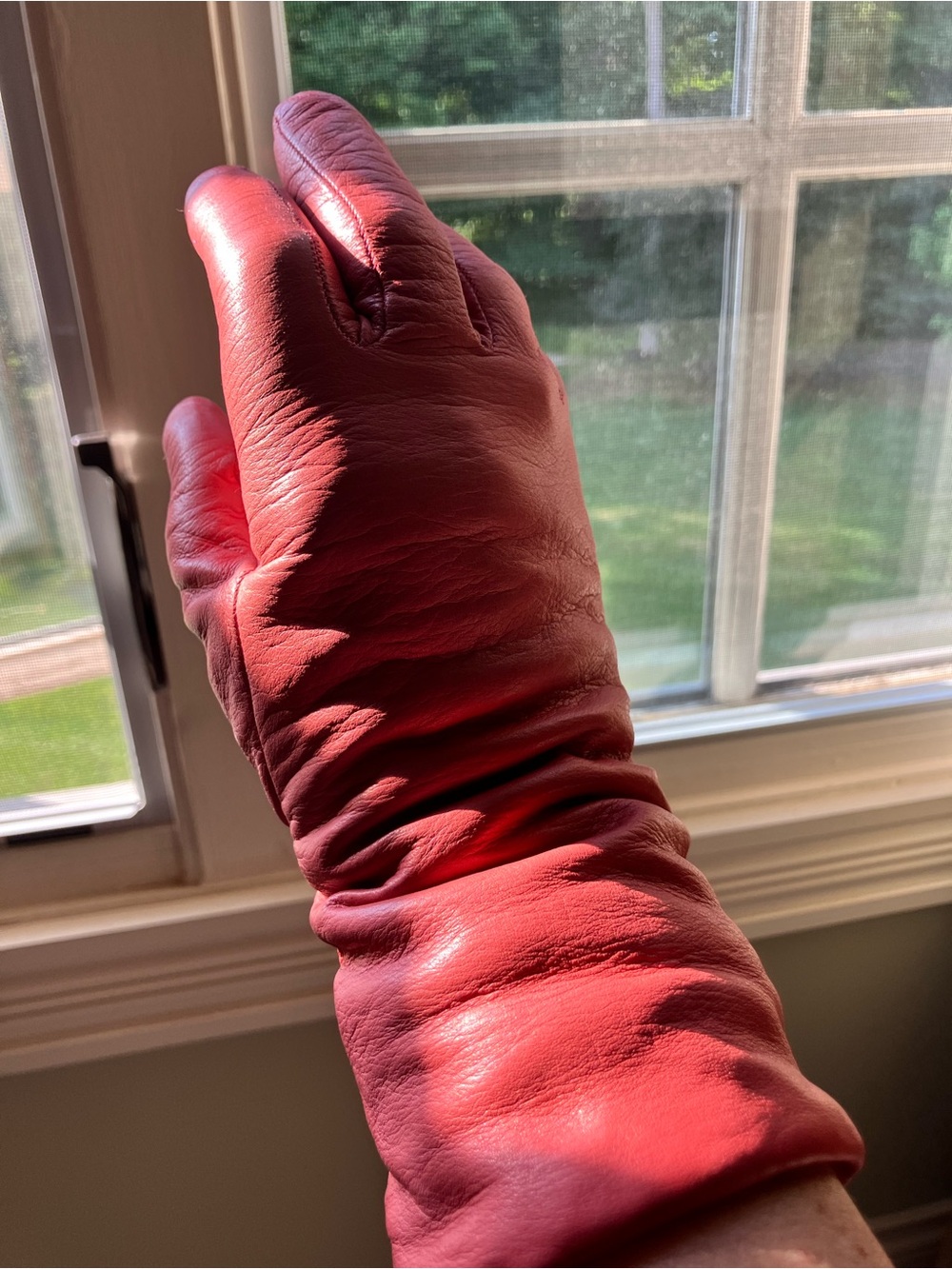 Women’s Leather Cashmere Lined Gloves. Size 7. Salmon Color. - Picture 4 of 8